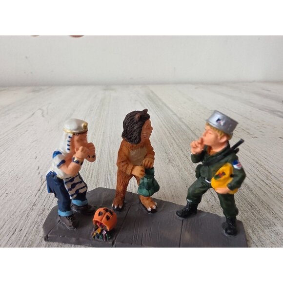 Lemax Egyptian lion soldier trick or treat Halloween kids village people accesso - Picture 6 of 9